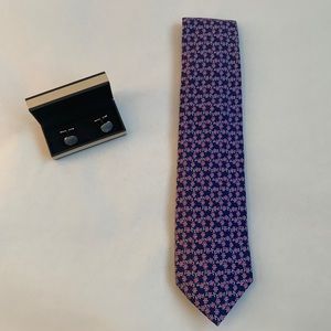 PINK Men’s Silk Scattered Floral Tie